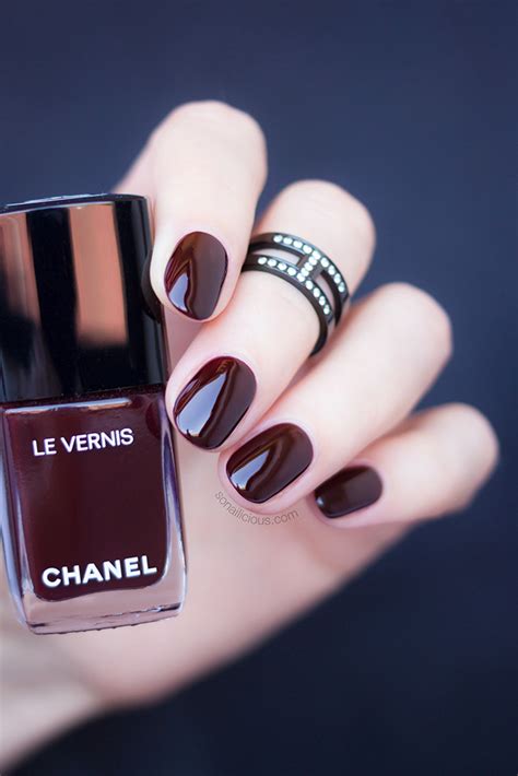 chanel rouge noir vs essie bordeaux|Why essie's Bordeaux nail polish is on my nails every autumn.